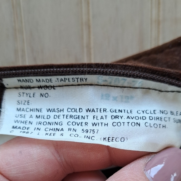 Vintage 100% Wool Needlepoint Floral Handmade Decorative Tapestry Mini Pillow - Picture 5 of 8